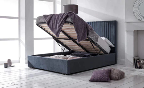 Royal panel Bed