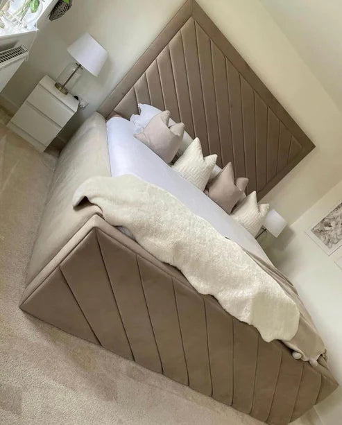 Cairo Panel Line Bed